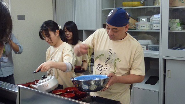 静岡のお茶を練り込んだ「ちゅるりん麺」発表！