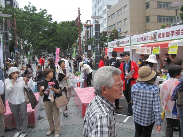 大盛況！「駿河区旬穫祭in葵スクエア」