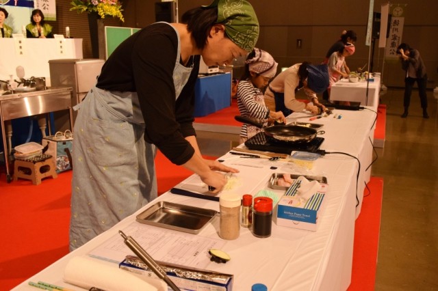 「折戸ナス」で創作調理　ご当地料理選手権開催！