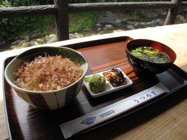 直売所レポート（12） 「うつろぎ」　～葵区有東木～