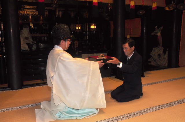 家康公と縁の深い「折戸なす」を久能山東照宮へ奉納 家康公と縁の深い「折戸なす」を久能山東照宮へ奉納