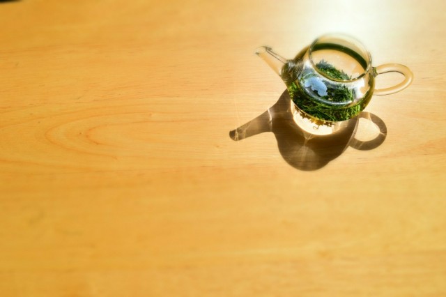 暑い夏には「水出し冷茶」を！