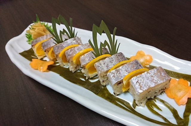 食彩 岩生